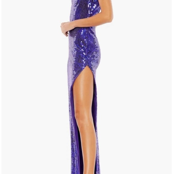 Mac Duggal One-Shoulder Sequin Column Gown size 4. - Picture 4 of 17